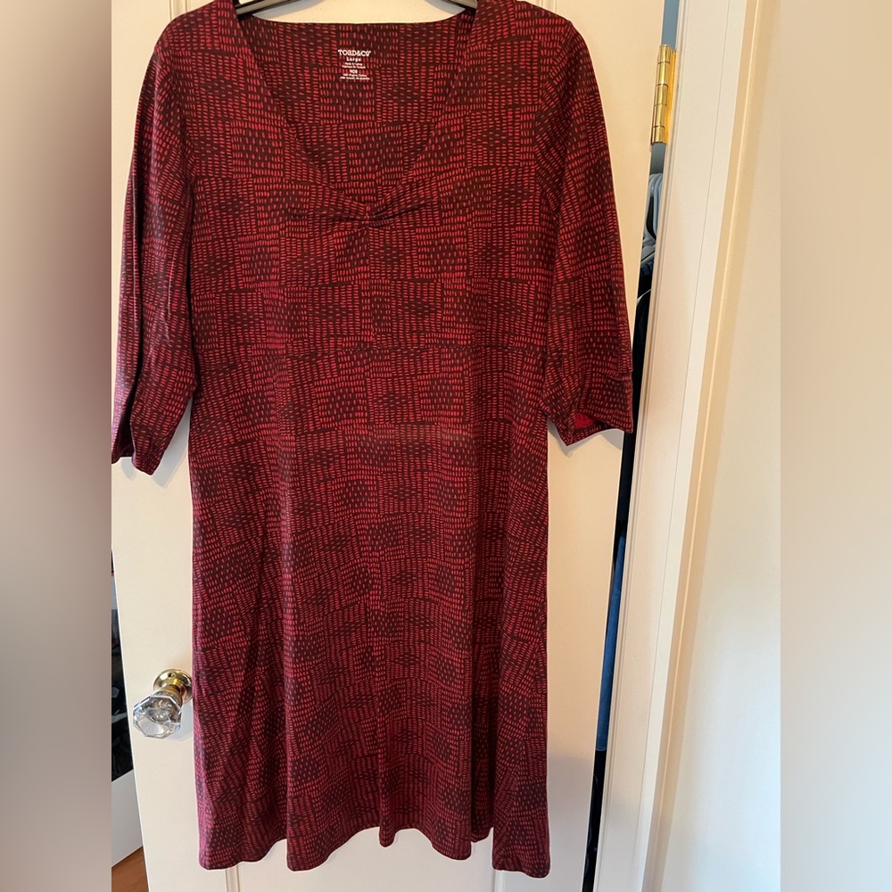 Toad&Co Rosalinda dress with gathered top detail, 3/4 sleeves, year round wear.